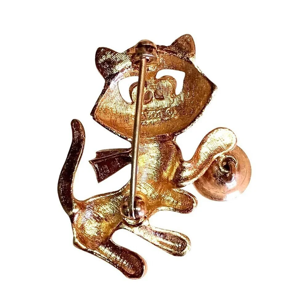 Avon Cat Brooch with Movable Bell Goldtone Blue Eyes Pin Signed Vintage